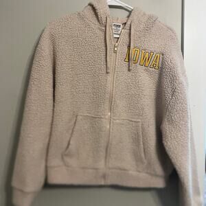 VS PINK Iowa Cropped Sherpa Jacket